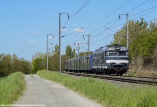BB 67601 et RRR 27 TER Moulins-Vic le Comte avec la RRR 27 et en tête la BB 67601