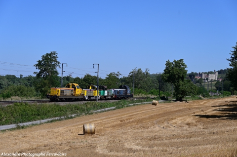 Trains de machines Trains de machines Nevers-Clermont avec BB 69268,Y 8518 ,Y 8182, BB 69274
