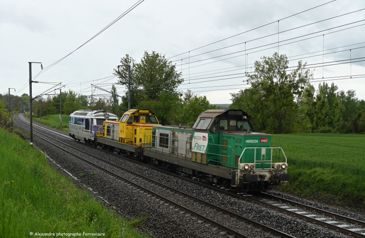 Train de machines TM Clermont-Nevers 69224-69296-67455