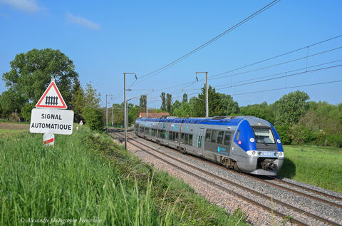 BGC B 82718 AURA Le BGC 82718 AURA assurant le TER 875708/9 Clermont-Lyon Perrache