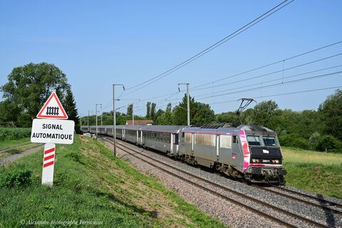 BB 26011 Carmillon IC 5962 Clermont-Paris Bercy pour la 26011 et ses voitures