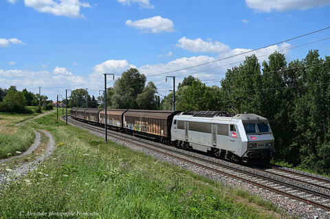 BB 26062 Fantôme Clermont-Vaires Torcy pour ces 12 wagons avec la BB 26062 Fantôme