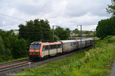 BB 26233 Orange Retour de VSG pour Clermont avec une rame vide, le soir même la 26233 repartira sur Sibelin puis Dijon pour maintenance