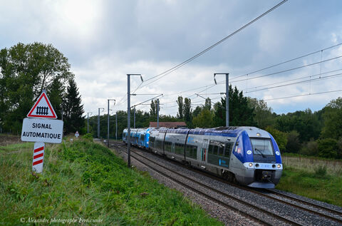 UM d'XGC TER 875708/9 Clermont-Lyon en UM d'X 76500