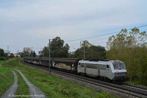 BB 26106 Grise Train Clermont-Vaires Torcy pour la BB 26106 en livrée grise ou fantôme
